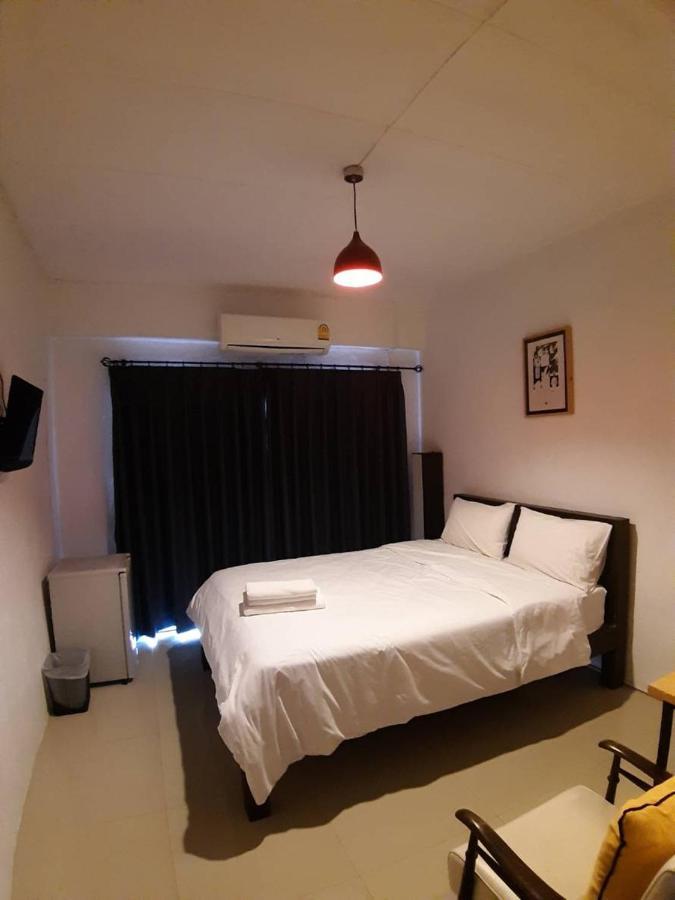 Isleep Guesthouse Chiang Mai Bagian luar foto