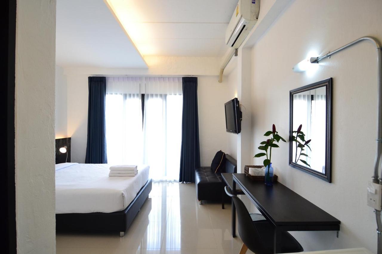 Isleep Guesthouse Chiang Mai Bagian luar foto
