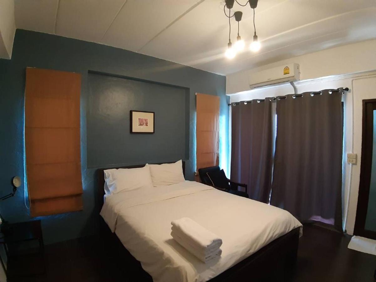 Isleep Guesthouse Chiang Mai Bagian luar foto