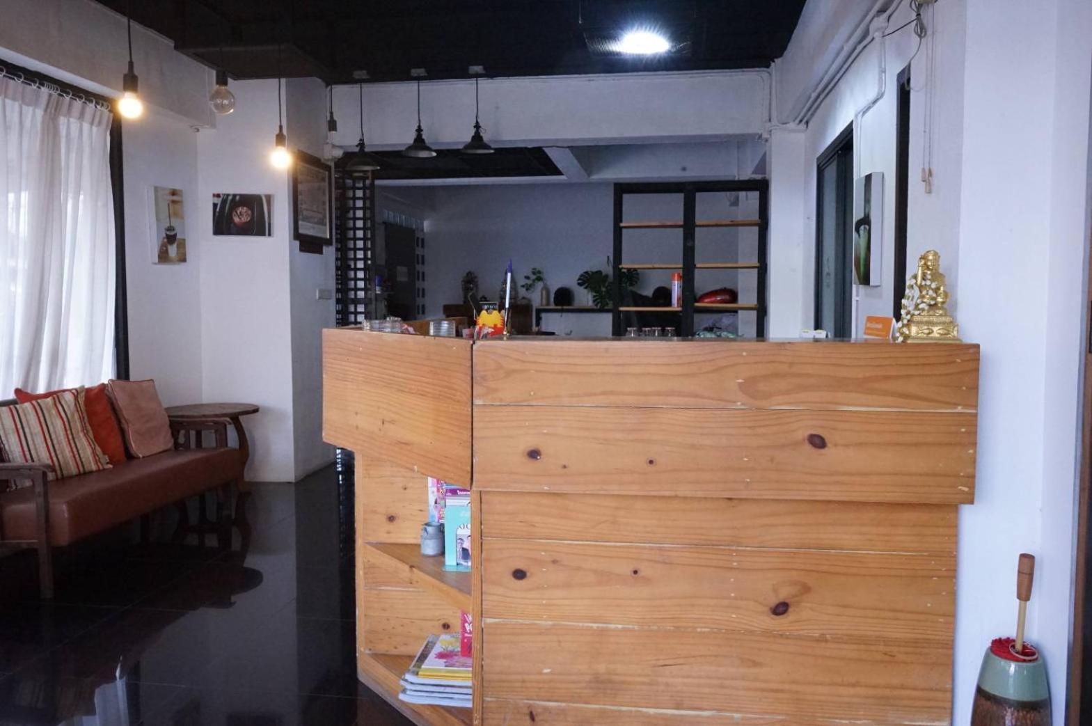 Isleep Guesthouse Chiang Mai Bagian luar foto