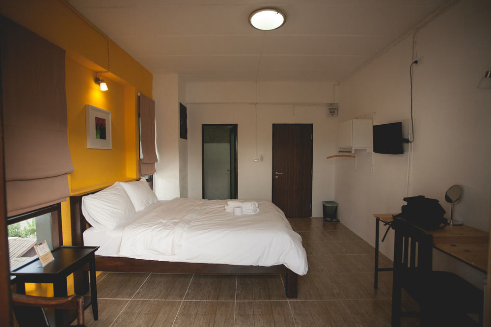 Isleep Guesthouse Chiang Mai Bagian luar foto