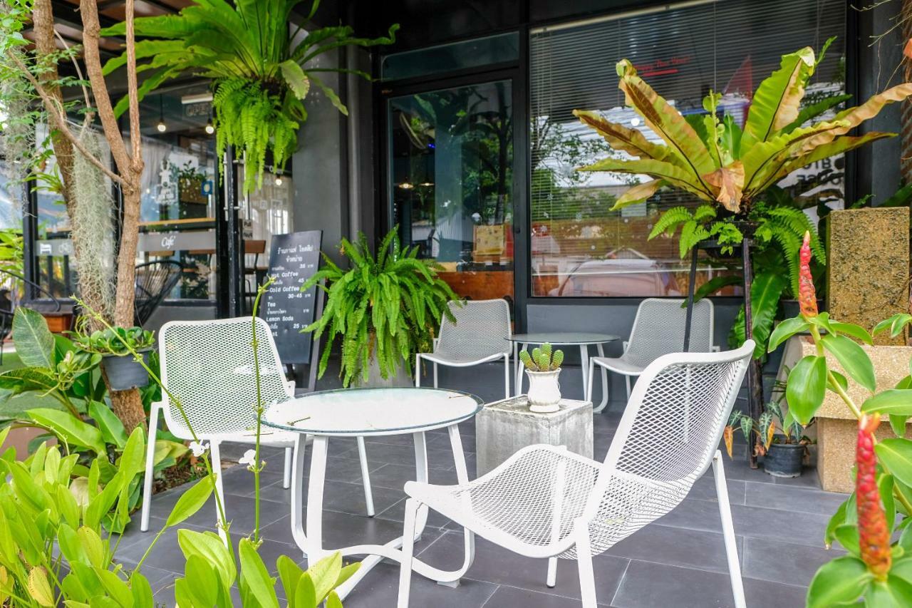 Isleep Guesthouse Chiang Mai Bagian luar foto