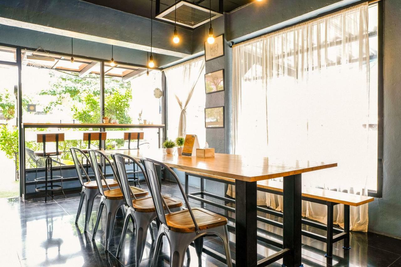 Isleep Guesthouse Chiang Mai Bagian luar foto
